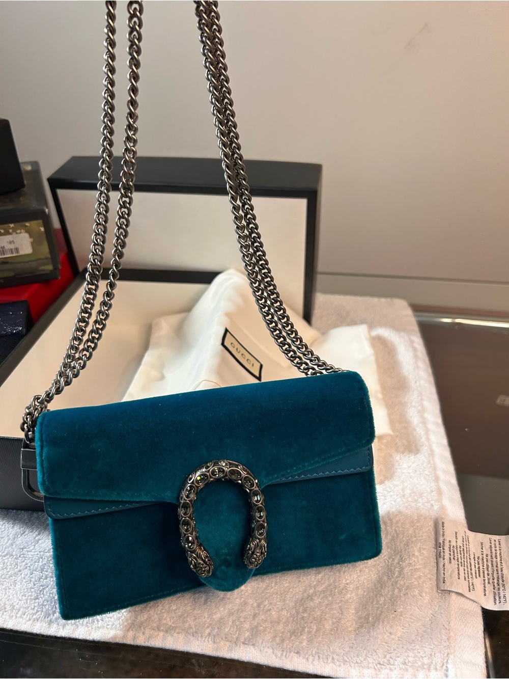 Authentic Gucci Teal Velvet Dionysus Chain Crossbody Bag - Picture 7 of 14